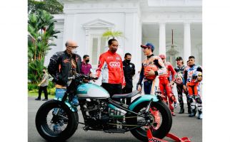 Bamsoet dan Jokowi Menjamu Pembalap MotoGP dengan Wedang Jahe di Istana Negara - JPNN.com