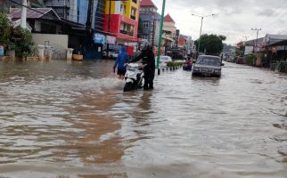 Diguyur Hujan Deras Selama 7 Jam, Samarinda Kembali Diterjang Banjir - JPNN.com
