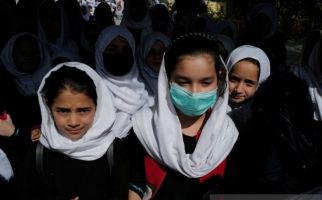 Hindari Diskriminasi, Siswi Afghanistan Akan Direlokasi ke Rwanda - JPNN.com