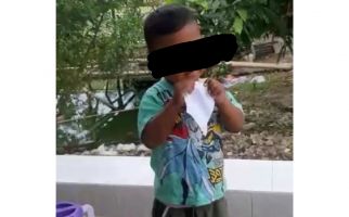 Bocah Doyan Makan Kertas Hingga Sandal Akhirnya Dibawa ke Rumah Sakit, Apa Kata Dokter? - JPNN.com