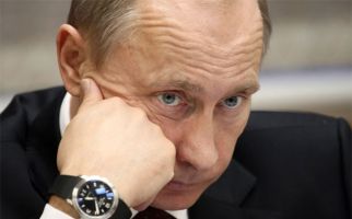 Cek Harga Pakaian Vladimir Putin, 30 Kali Upah di Rusia - JPNN.com