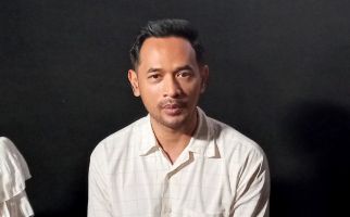 Bermain Film Komedi, Oka Antara Mengaku Merasa Bodoh Gegara Ini - JPNN.com