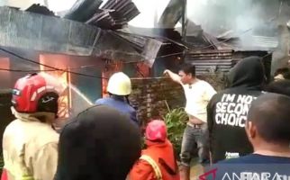 Tak Terima Rumah Disita Bank, Warga Makassar Marah, Berbuat Nekat - JPNN.com