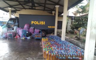 Ribuan Liter Minyak Goreng Ini Dijual Murah oleh Polisi, tetapi Ada Syaratnya - JPNN.com