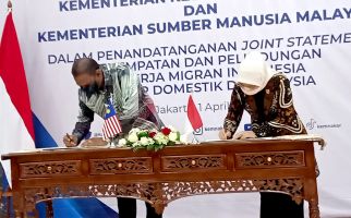 Indonesia-Malaysia Teken MoU, Gaji Pekerja Migran Indonesia Kini Minimal Rp 5,2 Juta - JPNN.com