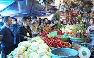 Persiapan Ramadan, Mentan SYL Sidak Pasar di Kota Makassar, Ini Hasilnya - JPNN.com