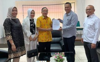 Akbar Tandjung Ajak Populerkan Tapanuli Tengah - Sibolga - JPNN.com