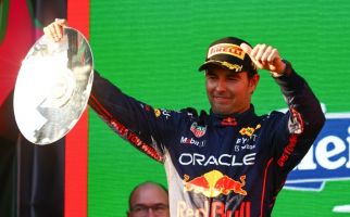 Verstappen Juara Dunia F1 2022, ExxonMobil Berharap Perez Bisa Menempel - JPNN.com