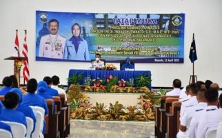 Laksamana Muda Iwan: Jaga Nama Baik TNI AL - JPNN.com