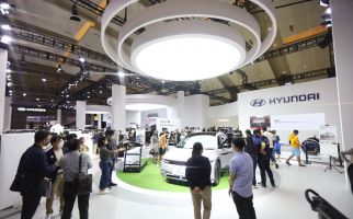 Hyundai IONIQ 5 dan CRETA Bikin Senyum HMID di IIMS 2022 - JPNN.com