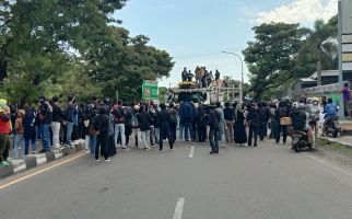 Demo 11 April 2022, Polisi Tahan 12 Provokator - JPNN.com