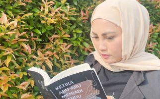 Rilis Buku soal Kegalauan, Mita Hamid Terispirasi Lagu Gara-Gara Cinta - JPNN.com