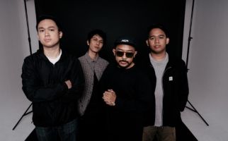 Dibantu Charita Utami, Hursa Rilis Mini Album Acoustic Strings Version - JPNN.com