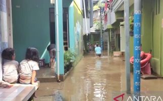 Banjir di Kebon Pala Jaktim Air Kiriman - JPNN.com