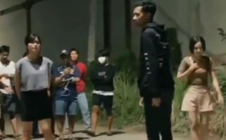 Viral, Video 2 Perempuan Balap Lari Liar di Bekasi, Begini Faktanya - JPNN.com