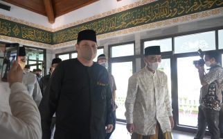 Suryalaya Tetap Istiqomah, Airlangga Titip Pembinaan Santripreneur - JPNN.com