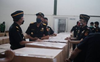 Bea Cukai Beri Pelayanan Prima bagi Pekerja Migran Indonesia - JPNN.com