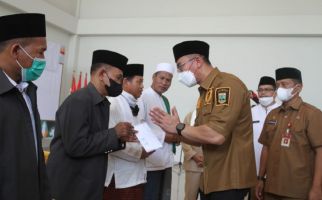 Hamdalah, Ribuan Pegawai Honorer di Daerah ini Menerima THR, Provinsi Lain? - JPNN.com