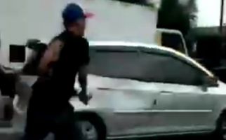 Viral Video Polisi Menangkap Penjahat di Gerbang Tol, Kombes Ibrahim Bilang Begini - JPNN.com