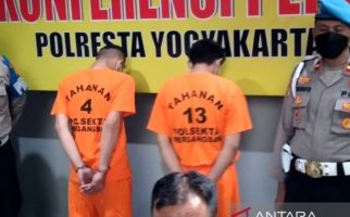 Detik-Detik 3 Pria Bakar Mahasiswa di Jogja, Fakta Ini Mengejutkan - JPNN.com