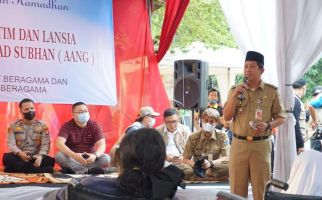 Paguyuban Wihara Pejagalan Santuni Anak Yatim dan Lansia - JPNN.com