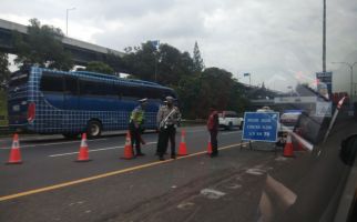 Catat, KM 47 Hanya Berlakukan Contra Flow, Bukan One Way - JPNN.com