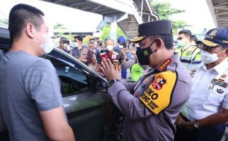 Setelah 14 Jam di Perjalanan, Pemudik Asal Jakarta Ini Langsung Ditemui Kapolri - JPNN.com