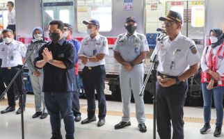 Tinjau Arus Mudik di Stasiun Senen, Menteri BUMN: Kepadatan Makin Berkurang - JPNN.com