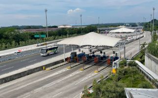 H-2 Lebaran, Kendaraan di Tol Jakarta-Cikampek Meningkat 164 Persen - JPNN.com