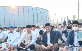 Salat Idulfitri Bersama di JIS, Zulkifli Hasan Puji Anies Sukses Bangun Jakarta - JPNN.com