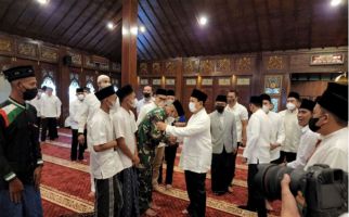 Prabowo Subianto Menemui 4 Tokoh Penting ini Saat Idulfitri - JPNN.com