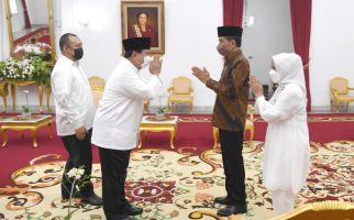 Lihat Siapa yang Dibawa Prabowo Menghadap Jokowi, Bukan Sembarangan Orang - JPNN.com