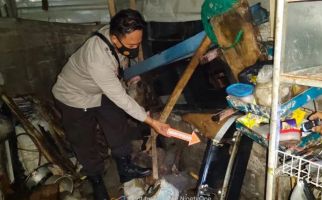 Tabung Gas Meledak, Rumah Nenek Sanun Hangus Terbakar pada Malam Takbiran - JPNN.com