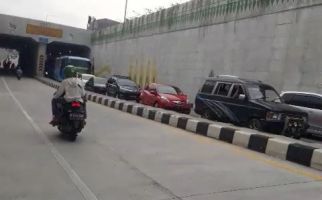 Dampak One Way Tol Jakarta-Cikampek, Jalur Arteri Bekasi Lumpuh - JPNN.com
