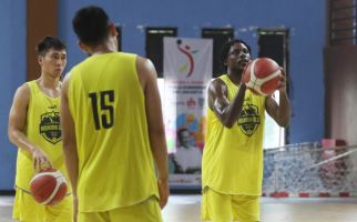 Mike Glover Datang, NSH Mountain Gold Timika Optimistis Beri Kejutan di Playoff IBL 2022 - JPNN.com