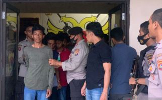 Massa Blokir Jalan Selama 4 Hari, 10 Mahasiswa Diduga Provokator Ditangkap - JPNN.com
