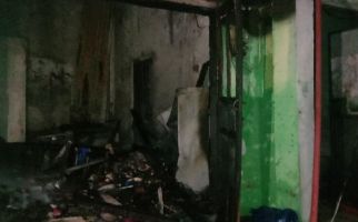 Kebakaran Hebat Terjadi di Gowa, 20 Kamar Kos-kosan Hangus Terbakar, Penghuni Berlarian - JPNN.com