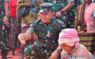 Jenderal Dudung: Prajurit TNI AD Harus Hadir di Tengah-Tengah Kesulitan Rakyat  - JPNN.com