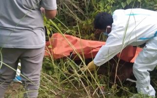 Lagi Cari Rumput, Suhartono Temukan Mayat Pria, Ternyata - JPNN.com