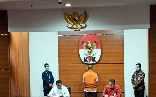 Setelah 6 Tahun, Eks Dirjen di Kementan Ini Akhirnya Dijebloskan Irjen Karyoto ke Sel Tahanan - JPNN.com