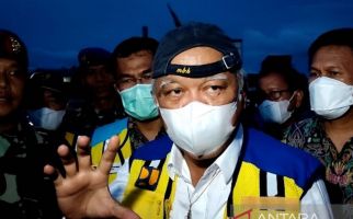 Menteri Basuki Tinjau Langsung Penanganan Banjir Rob Semarang, Langsung Keluarkan Instruksi - JPNN.com
