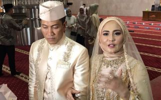 Sah! Lepas Status Janda, Juliana Moechtar Resmi jadi Istri Perwira TNI AD - JPNN.com