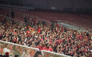 Final Liga Champions: Guyuran Hujan Tak Menyurutkan BIGREDS Indonesia Merahkan GBK - JPNN.com