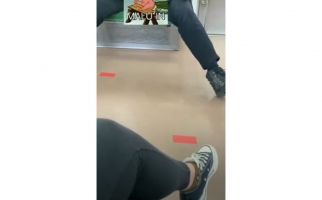Video Viral Pria Berbuat Tak Senonoh di Dalam KRL, Lihat Tuh Fotonya, Sontoloyo - JPNN.com