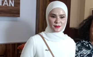 Angel Lelga Siapkan 2 Sapi untuk Kurban Tahun Ini, Ada Sertifikatnya - JPNN.com