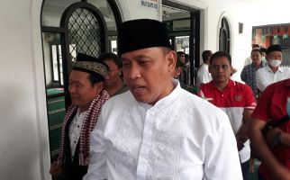 Viral, Staf SMPN 6 Kota Bekasi Diduga Melecehkan Siswi, Mas Tri Bilang Begini, Tegas - JPNN.com
