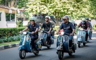 Sandiaga Uno Lepas Pengujian Vespa PTS Listrik Oleh Tim Elders Elettrico - JPNN.com