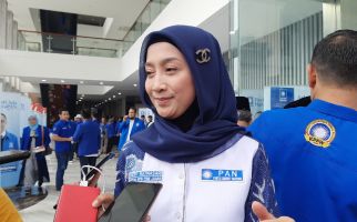 Sedang Dekat, Desy Ratnasari Beri Pujian untuk Nassar - JPNN.com