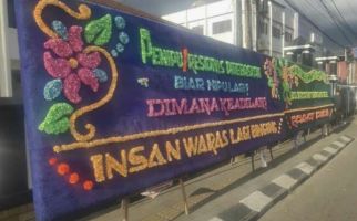 Selebgram Naura Divonis Bebas, Karangan Bunga Korban Penuhi PT Palembang - JPNN.com
