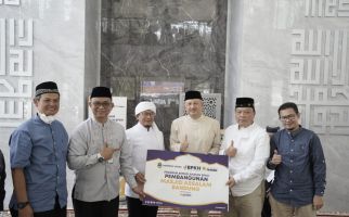 BPKH Salurkan Dana Bantuan Untuk Pembangunan Kembali Masjid As Salam - JPNN.com